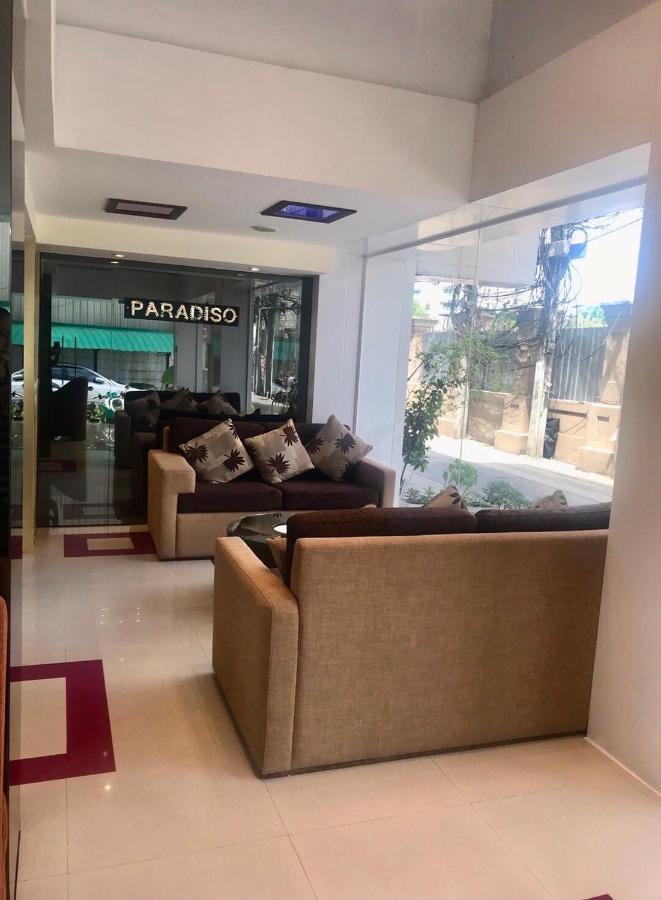 Paradiso Boutique Suites Бангкок Экстерьер фото