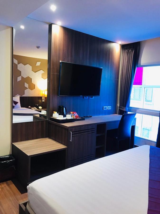 Paradiso Boutique Suites Бангкок Экстерьер фото