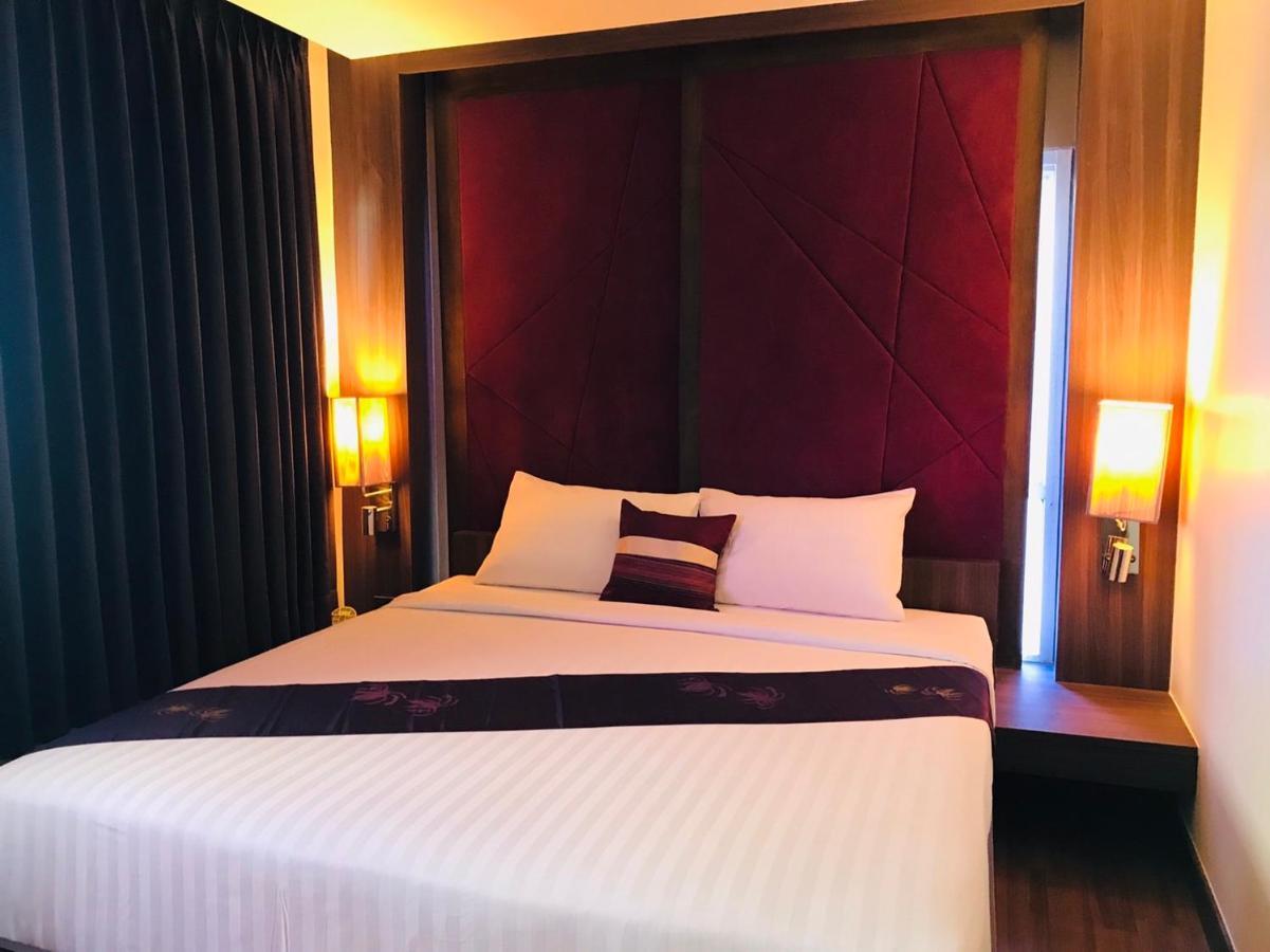 Paradiso Boutique Suites Бангкок Экстерьер фото