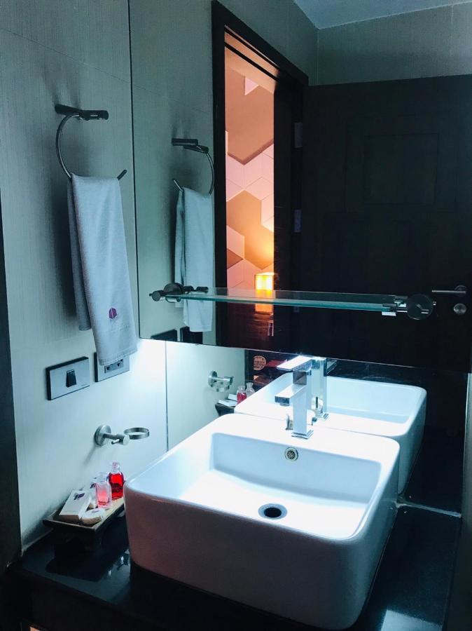Paradiso Boutique Suites Бангкок Экстерьер фото
