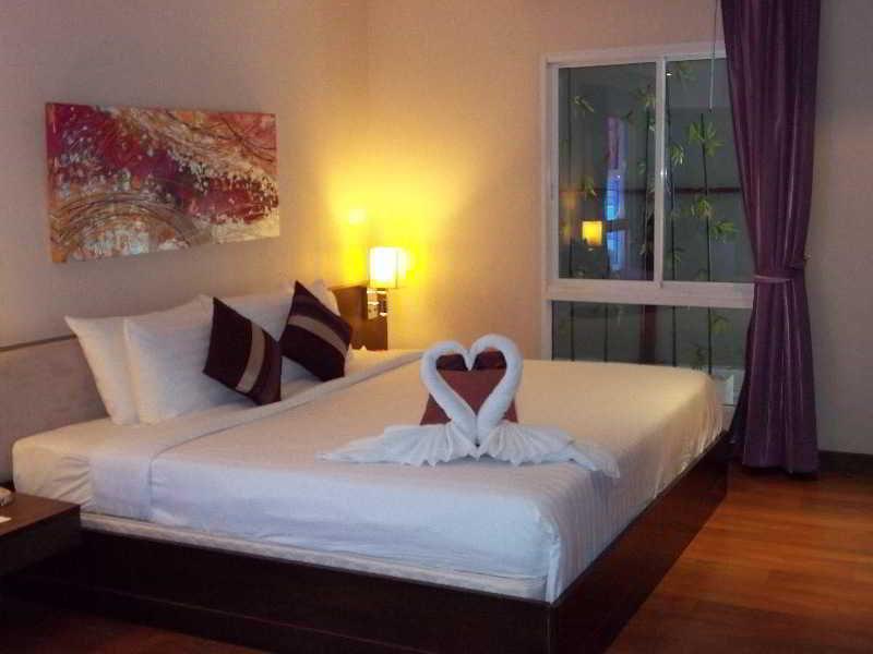 Paradiso Boutique Suites Бангкок Экстерьер фото