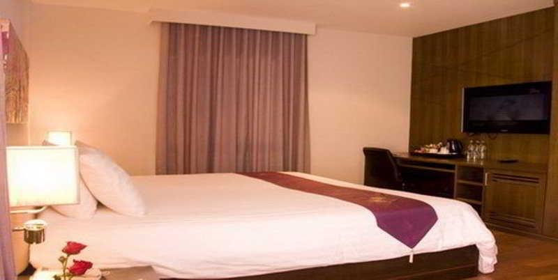 Paradiso Boutique Suites Бангкок Экстерьер фото
