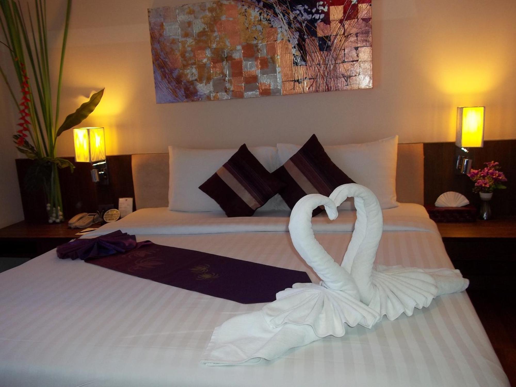 Paradiso Boutique Suites Бангкок Экстерьер фото